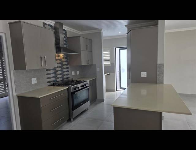 3 BEDROOM HOUSE FOR SALE IN TERGNIET